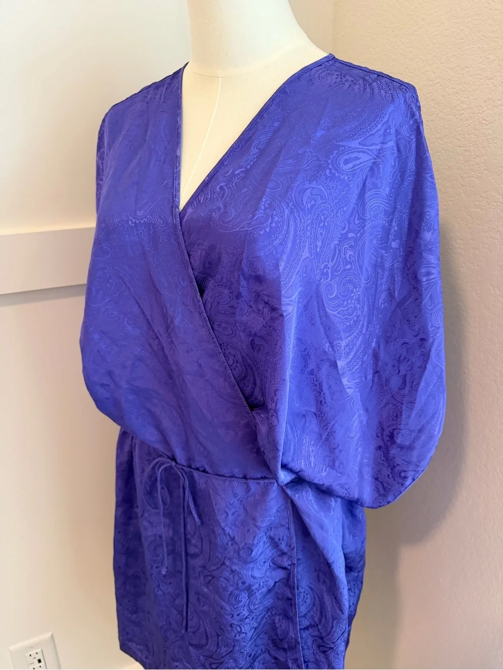 Intimate MOODS Purple Paisley Robe/Cover-Up
